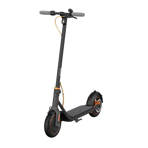 Scooter eléctrico Ninebot F40 10", 350W, vel. máx. 30km/h, 40km autonomía, 3 modos de manejo, conectividad app, doble sistema de freno, color negro