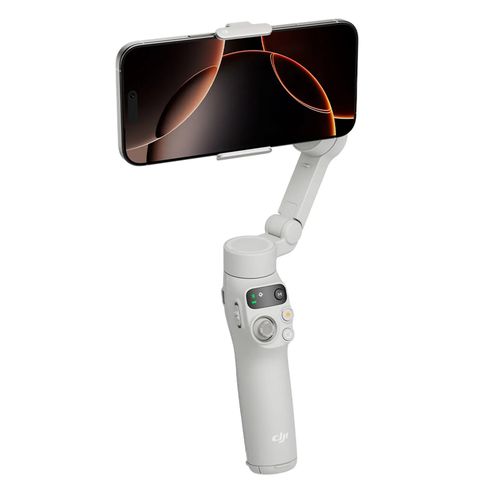 Estabilizador DJI Osmo Mobile 7 gimbal de 3 ejes para celular, ActiveTrack 7.0, plegable, hasta 10horas de uso, ideal para video fluido, gris claro