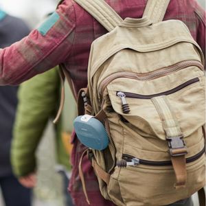 Bocina bluetooth Bose SoundLink Micro resistente al agua IP67, máx. 6 horas de batería, correa integrada, azul