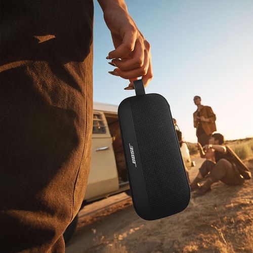 Bocina bluetooth Bose SoundLink Flex II portátil, 12h de batería, sonido de alta fidelidad, resistente al agua IP67, diseño compacto, negro