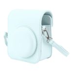Estuche Instax Mini 12 Fujifilm verde con correa frontal oblicuo