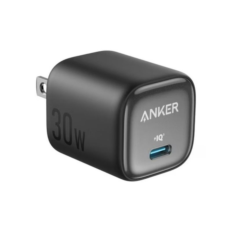 Cargador Anker USB-C 30W carga rápida potente negro diagonal